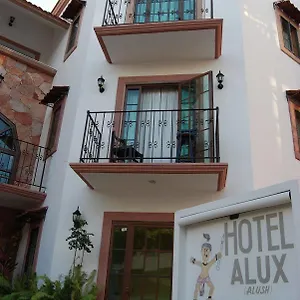 Alux 2*, Playa del Carmen México